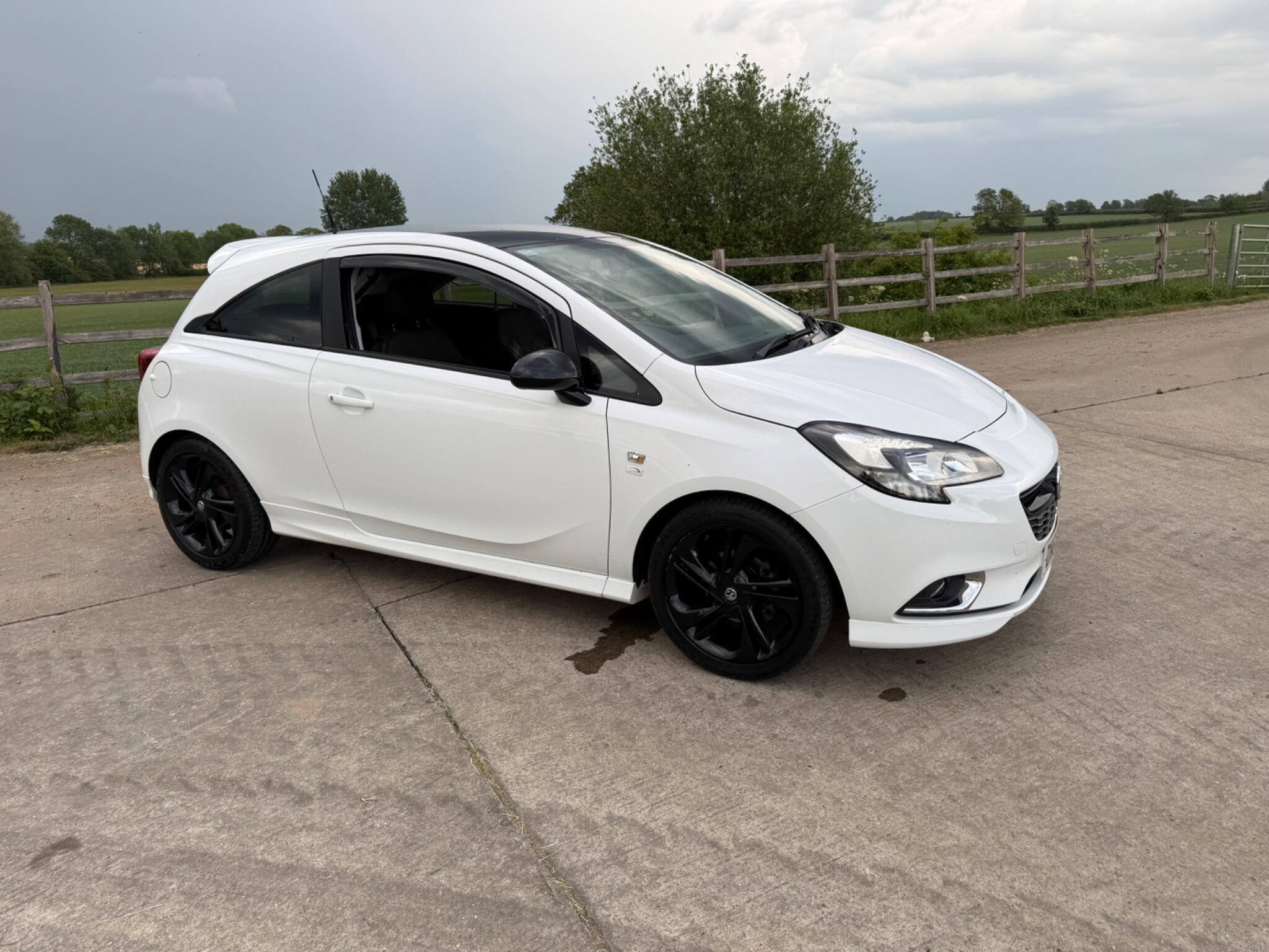 Vauxhall Corsa 1.4i ecoTEC Limited Edition Euro 6 3dr — photo 93 of 96